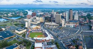 Image post by @hartfordyardgoats on Instagram