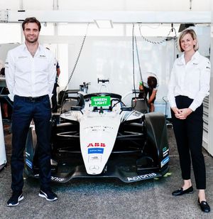 Image post by @susie_wolff on Instagram