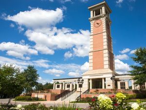 Image post by @uofsouthalabama on Instagram