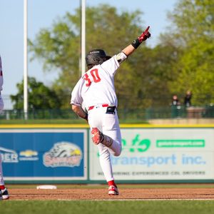 Image post by @greatlakesloons on Instagram
