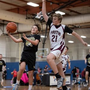 Image post by @goldcrownco on Instagram