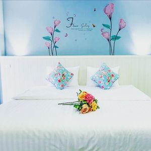 Image post by @gallerylakeviewhotel on Instagram