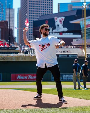 Image post by @Twins on Twitter