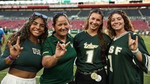 Image post by @USFSoftball on Twitter