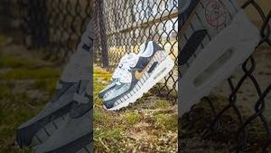Video post by @dejesuscustomfootwear on YouTube