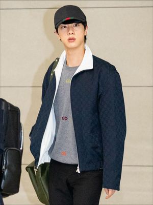 Image post by @ellemenhk on Instagram