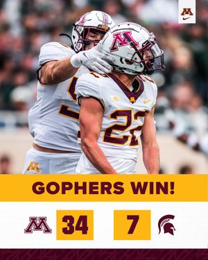Image post by @GopherFootball on Twitter