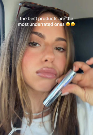 Video post by @anyaweitz on TikTok