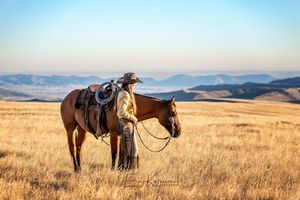 Image post by @cowgirlmagazine on Instagram