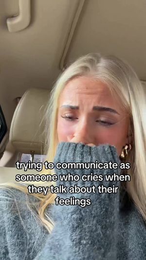 Video post by @theelliebarker on TikTok