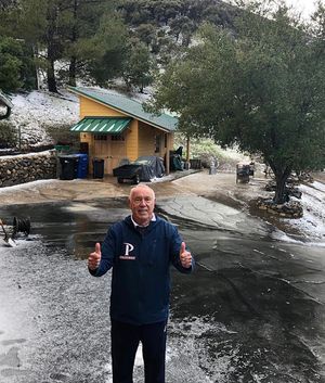 Image post by @PepperdineWaves on Twitter