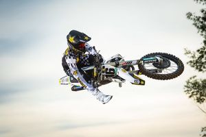 Image post by @racerxonline on Instagram