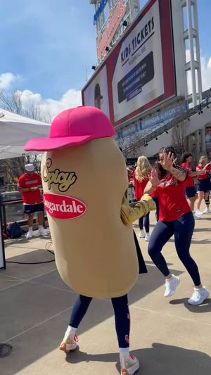 Video post by @CleHotDogs on Twitter