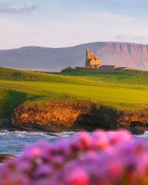 Image post by @thewildatlanticway on Instagram