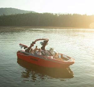 Image post by @malibuboats on Instagram