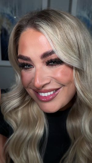 Video post by @beckymorganmakeup on TikTok