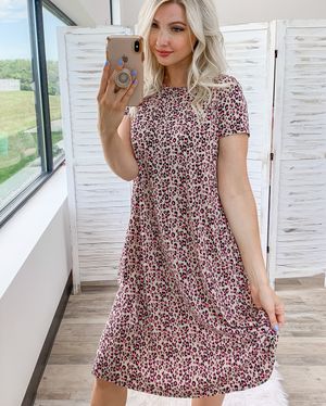 Image post by @shopfillyflair on Instagram