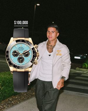 Image post by @celebwatchspotter on Instagram
