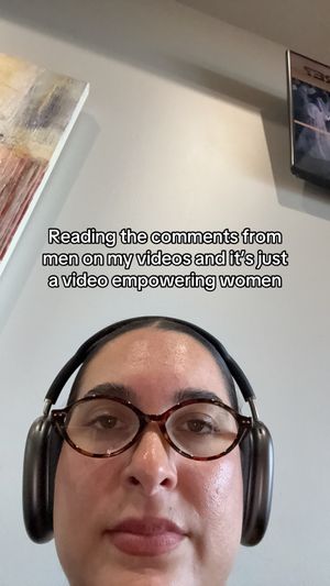Video post by @hollylatiolais on TikTok