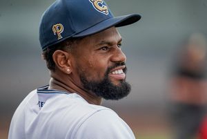 Image post by @OwlzNoCo on Twitter