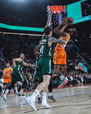 Image post by @valenciabasket on Instagram