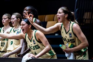 Image post by @basketballaus on Instagram