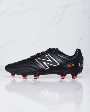 Image post by @soccerdotcom on Instagram
