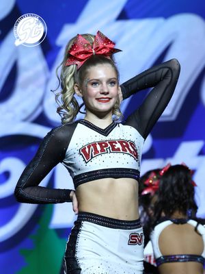 Image post by @varsityallstar on Instagram