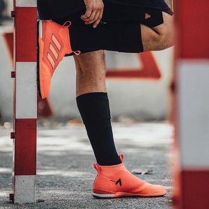Image post by @soccerdotcom on Instagram
