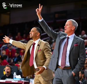 Image post by @USC_Hoops on Twitter
