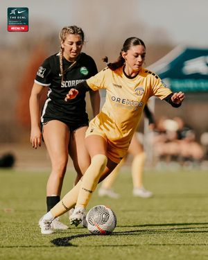 Image post by @ecnlgirls on Instagram