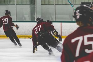 Image post by @aquinasd1hockey on Instagram