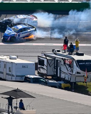 Image post by @echoparkspeedway on Instagram