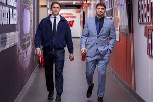 Image post by @BadgerMHockey on Twitter