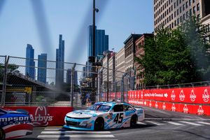Image post by @bradperezracing on Twitter