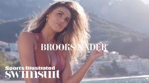 Video post by @siswimsuit on YouTube