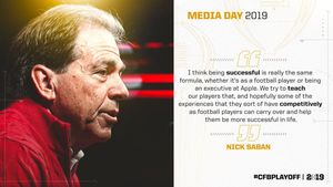 Image post by @CFBPlayoff on Twitter