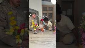 Video post by @happilyevansafterr on YouTube