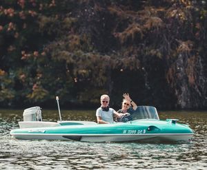 Image post by @retroboatrentalsatx on Facebook