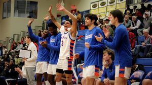 Image post by @nphawks on Twitter