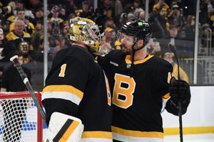 Image post by @NHLBruins on Twitter