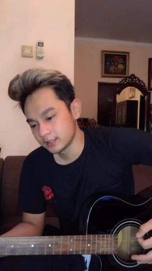 Video post by @andrysherly on TikTok