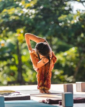 Image post by @LilaFlowYoga on Facebook