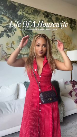 Video post by @enashaolivia on Facebook