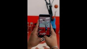 Video post by @samsungus on YouTube