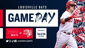 Image post by @LouisvilleBats on Twitter