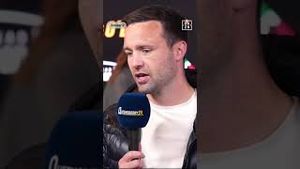 Video post by @daznboxing on YouTube