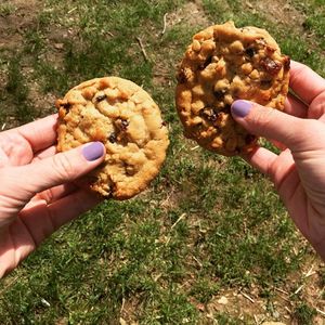 Image post by @insomniacookies on Instagram