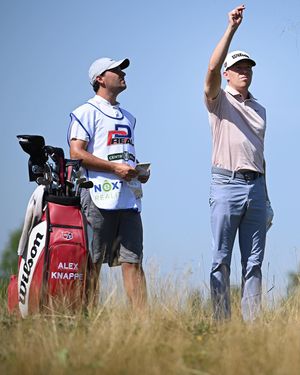 Image post by @alexknappegolf on Instagram