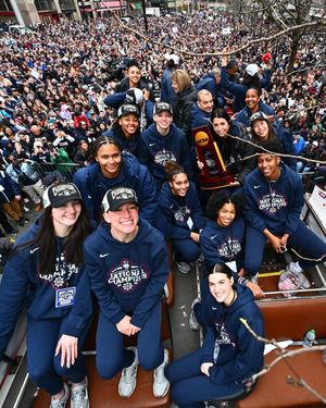 Image post by @marchmadnesswbb on Instagram
